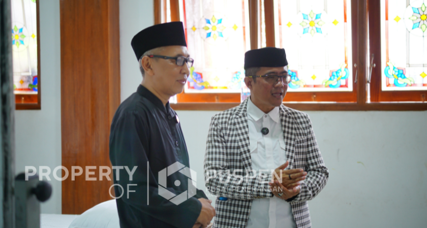 Khitanan Massal Penuh Berkah: Wujud Cinta Rasul di Gema Maulid dan Hari Santri Nasional